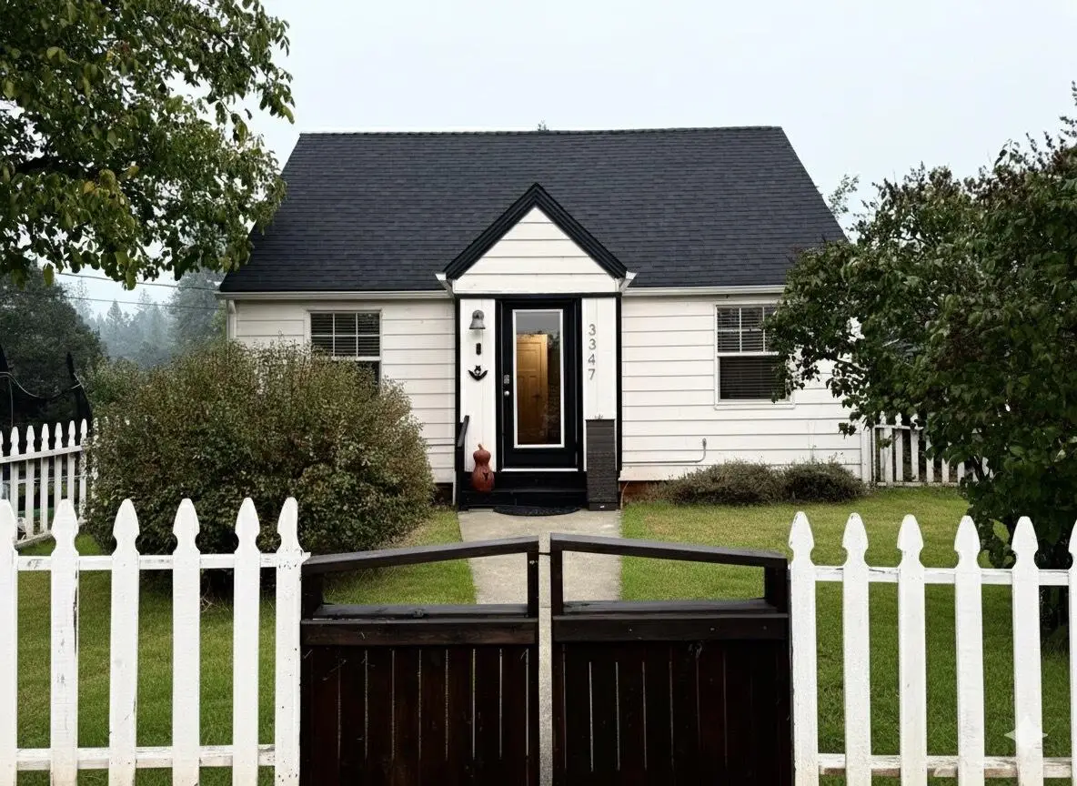 3347 Cloverlawn, Grants Pass, OR 97527 - Image #1