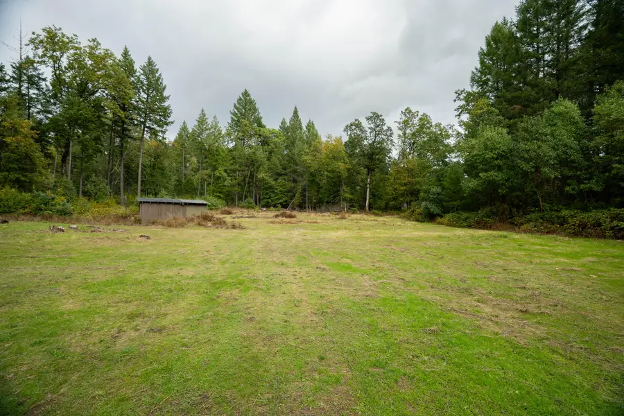 709 Pinewood, Cave Junction, OR 97523 - Image #2