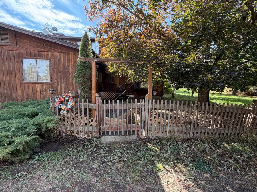 5910 NE 41st, Redmond, OR 97756 - Image #3