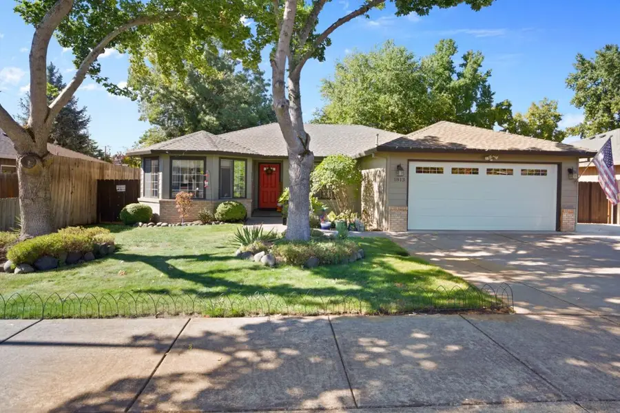 1813 Cascadia Street, Medford, OR 97504 - #2