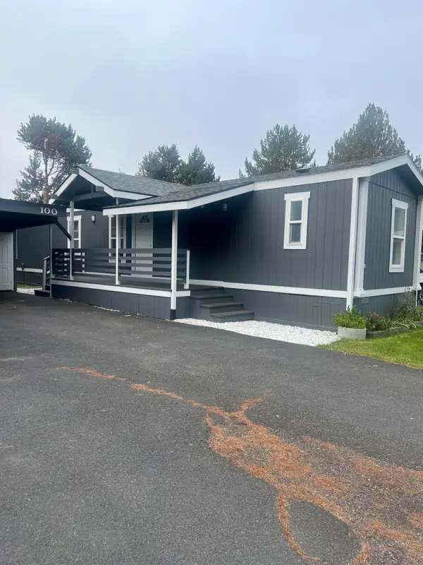 61445 SE 27th Street, Bend, OR 97702