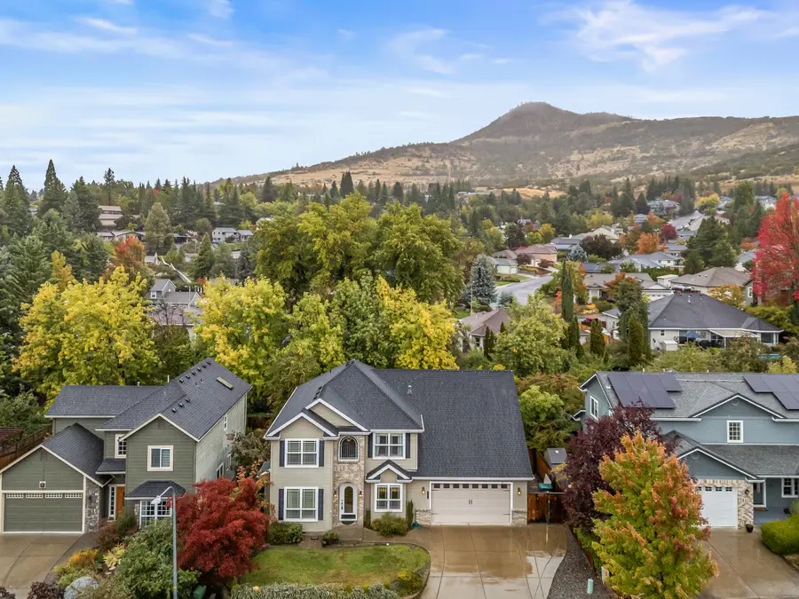 4505 Wolf Run, Medford, OR 97504 - Image #3