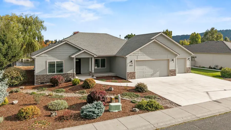2937 Front, Klamath Falls, OR 97601 - Image #3