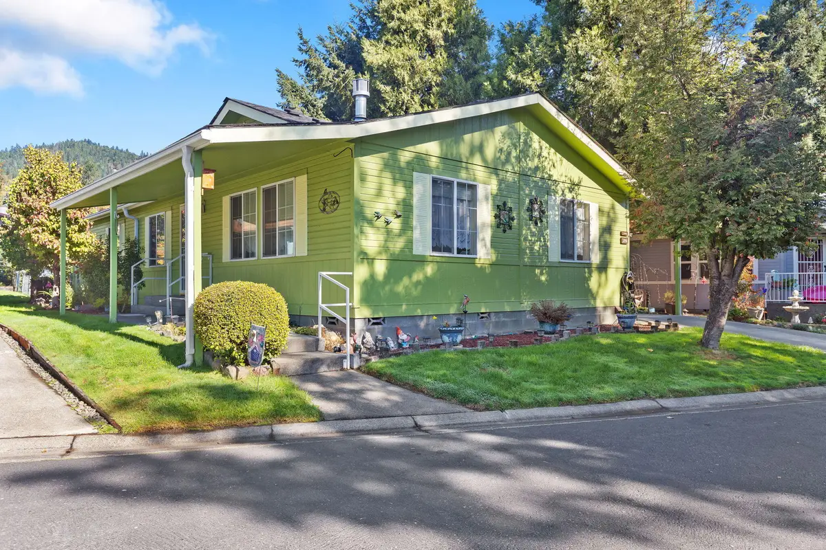 206 NW Creekside Drive, Grants Pass, OR 97526 - Image #1