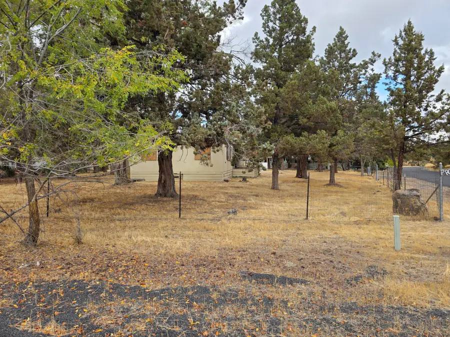 2675 NW Norse, Redmond, OR 97756 - Image #2