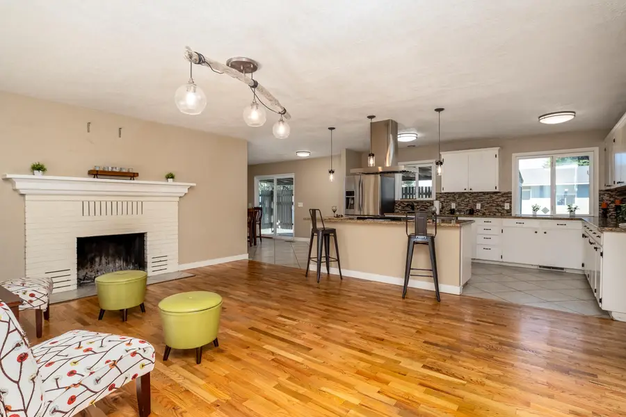 1461 Johnson, Medford, OR 97504 - Image #2