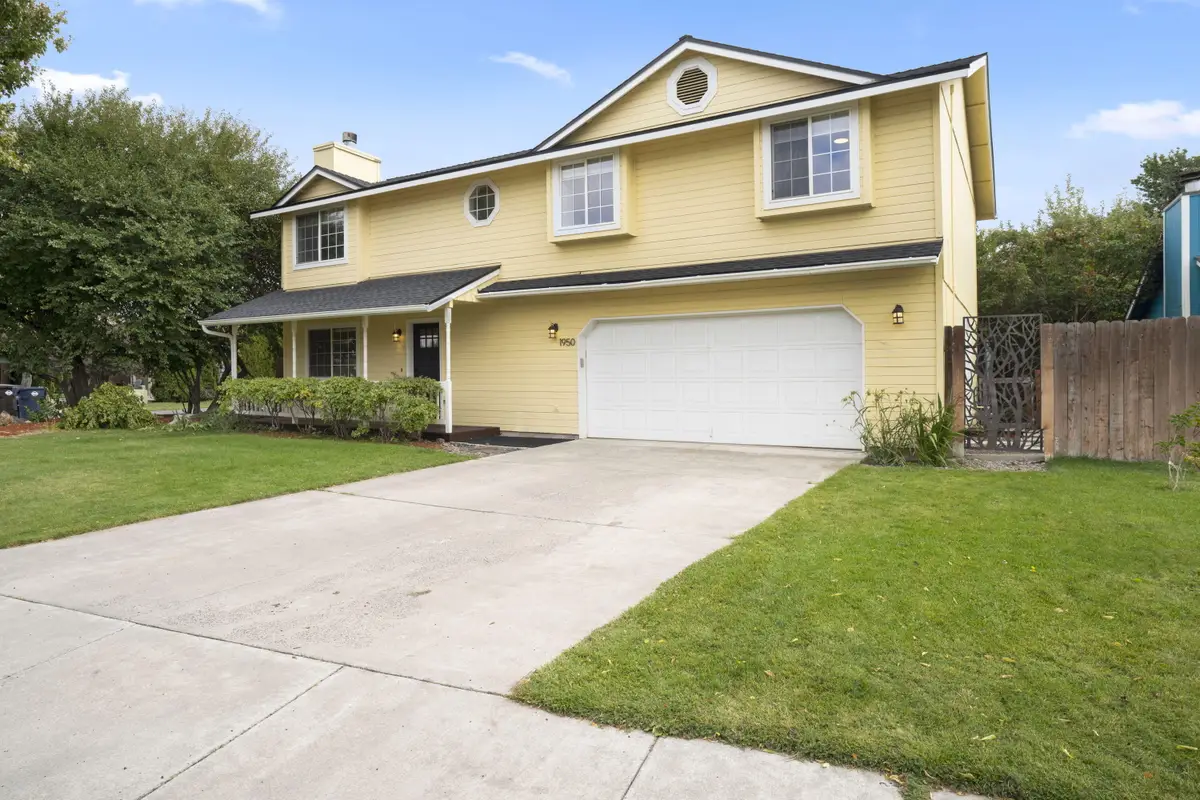 1950 NW Ivy, Redmond, OR 97756 - Image #1