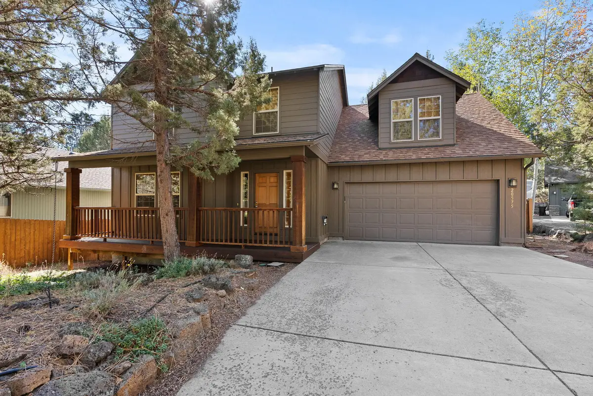20575 Conifer, Bend, OR 97702 - Image #1