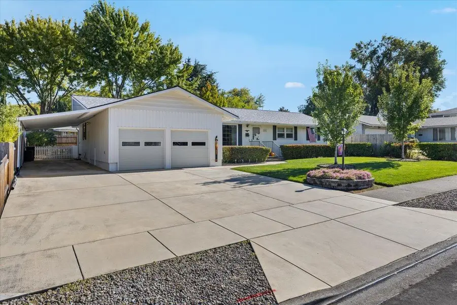 1536 Oleander, Medford, OR 97504 - Image #3