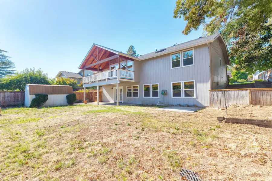 2203 NW Juliet, Grants Pass, OR 97526 - Image #2