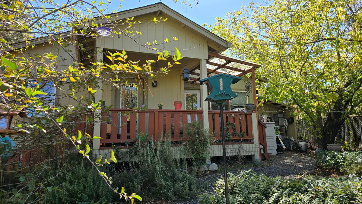 488 Crowson Road, Ashland, OR 97520 - Image #1