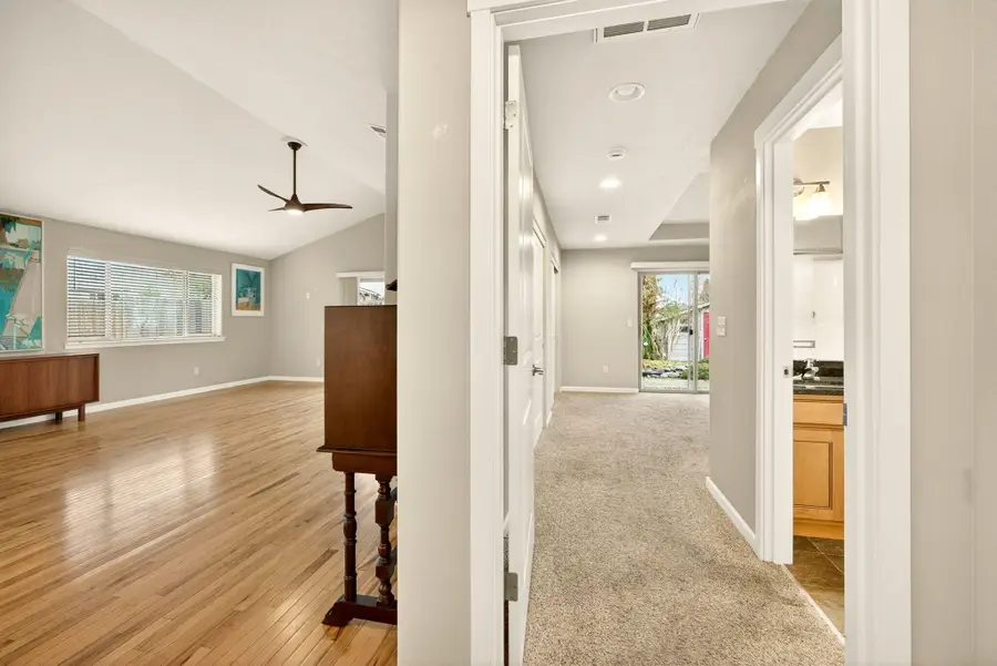 335 Meadow Slope, Talent, OR 97540 - Image #3