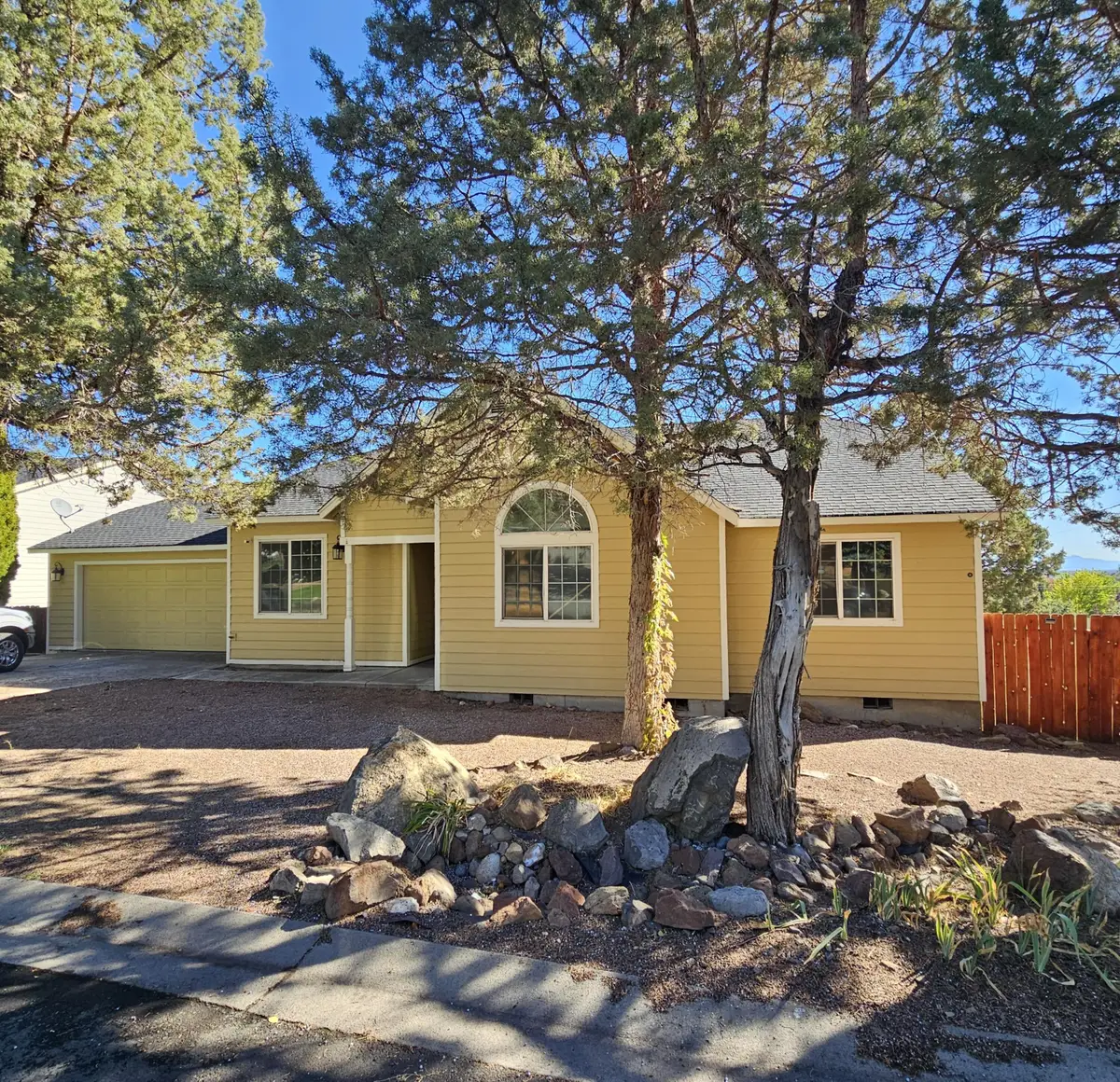 2518 SW 33rd, Redmond, OR 97756 - Image #1