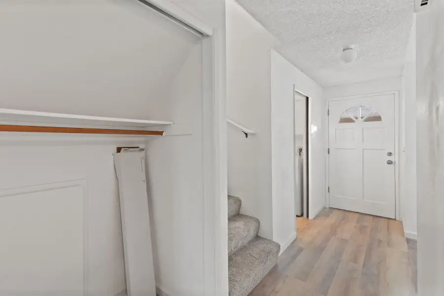 1004 SE Camelot, Grants Pass, OR 97526 - Image #3