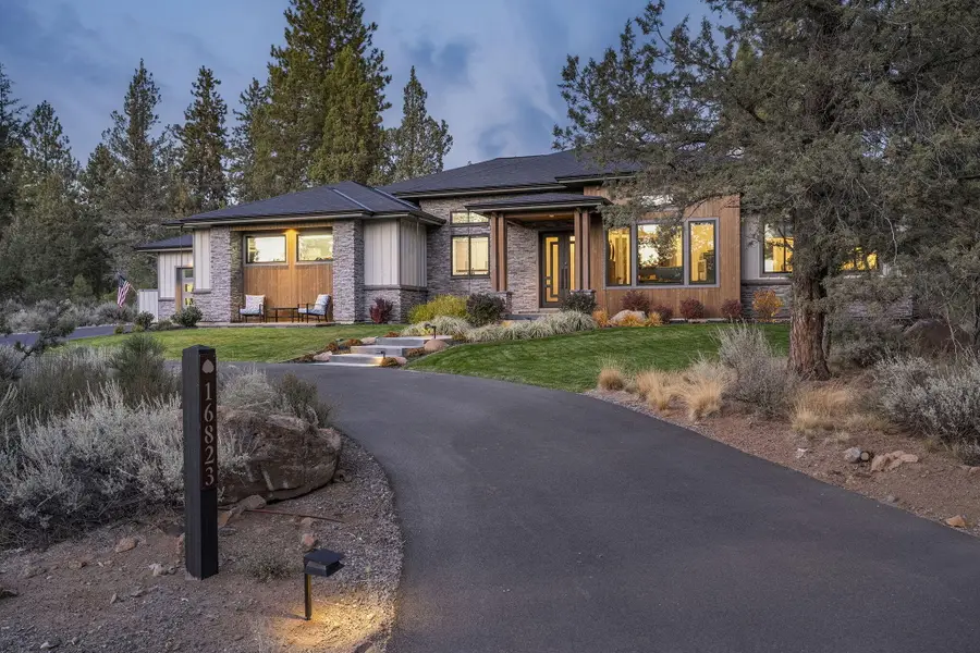 16823 Royal Coachman, Sisters, OR 97759 - Image #2