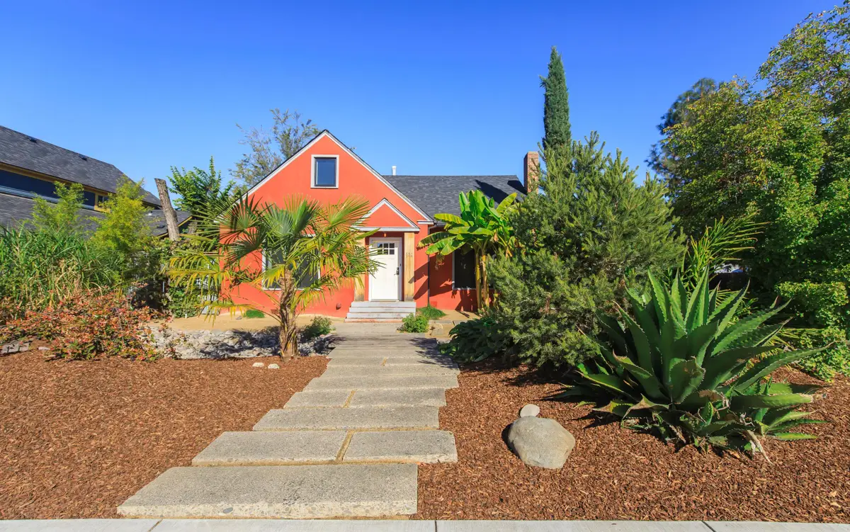 832 Dakota, Medford, OR 97501 - Image #1