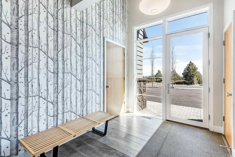 19110 Gateway, Bend, OR 97702 - Image #3