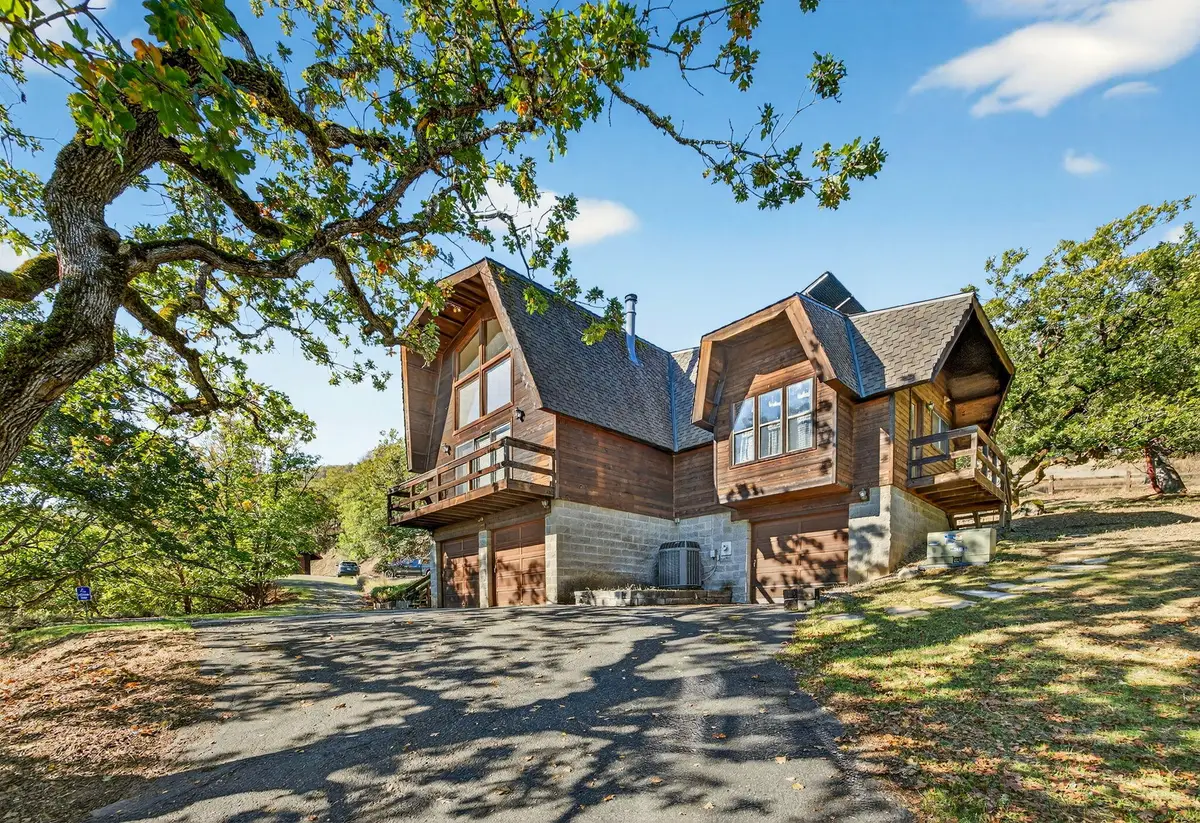 14080 Highway 234, Gold Hill, OR 97525 - Image #1