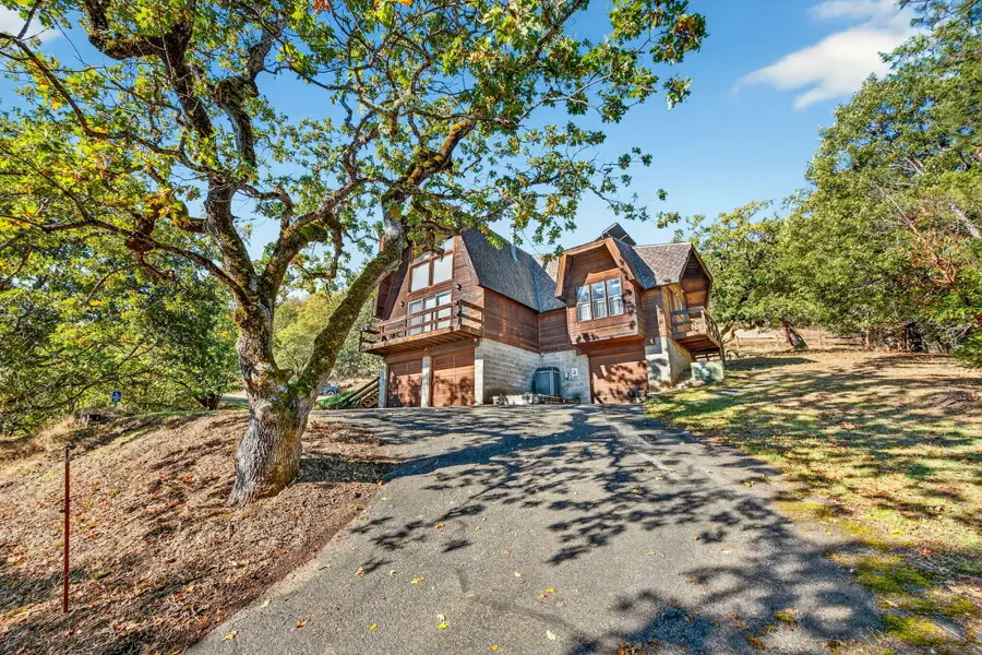 14080 Highway 234, Gold Hill, OR 97525 - Image #2