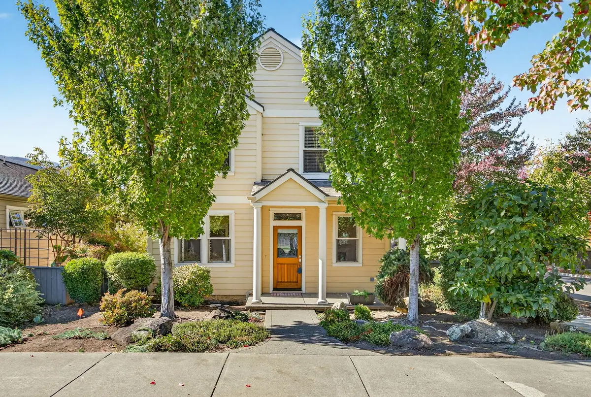 557 N Mountain, Ashland, OR 97520 - Image #1