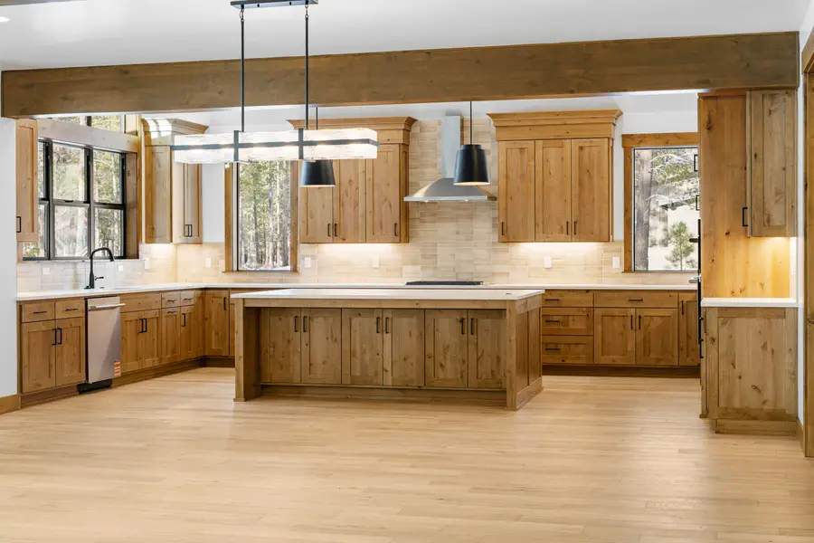 17815 Preservation, Bend, OR 97707 - Image #2