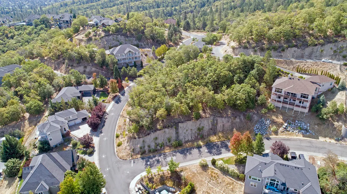 1137 Sunburst Way, Grants Pass, OR 97526 - #1