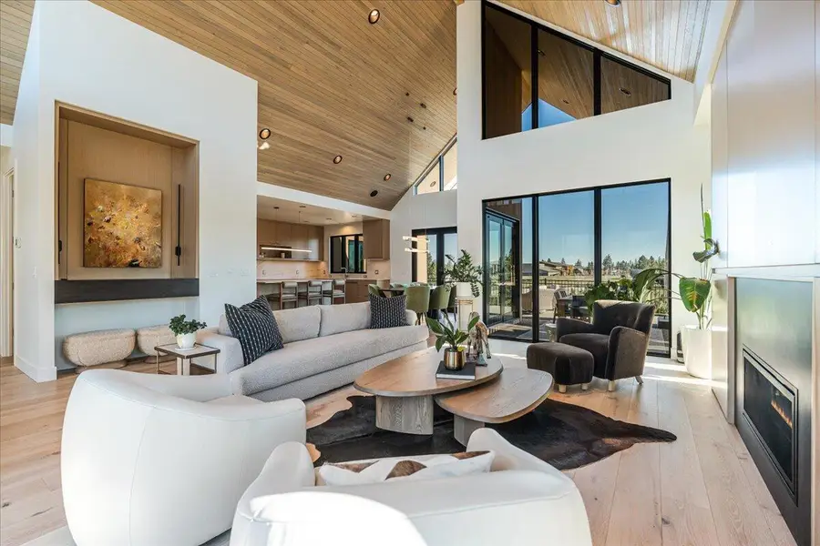 3183 NW Strickland, Bend, OR 97703 - Image #2