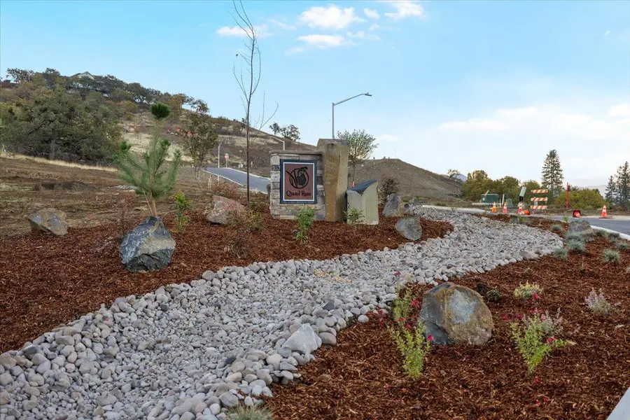 433 Quail Run, Eagle Point, OR 97524 - Image #3