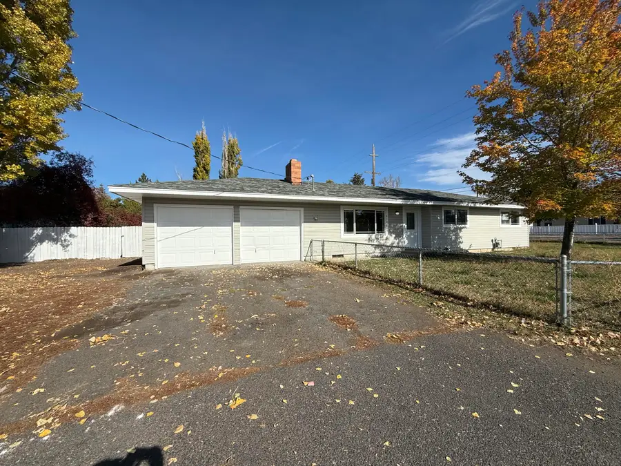 4199 Hilyard Avenue, Klamath Falls, OR 97603 - Image #2