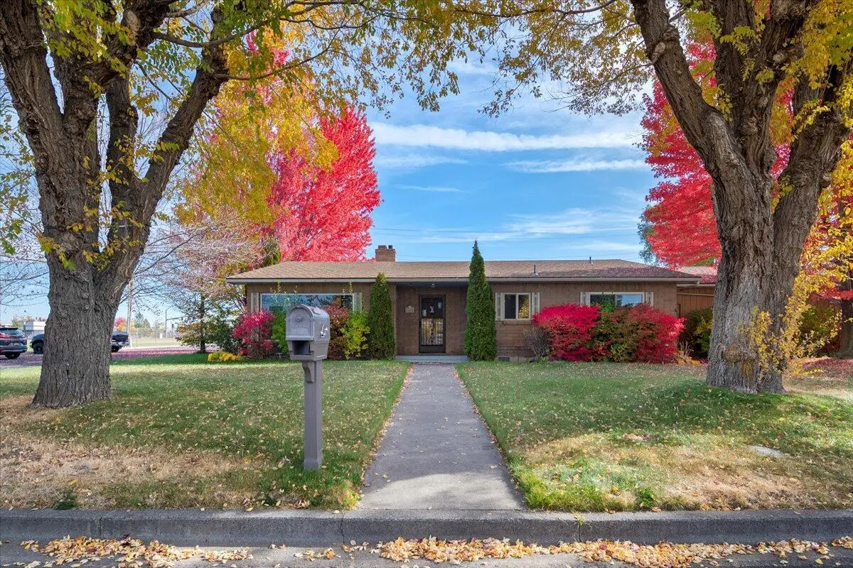 1406 SW 12th, Redmond, OR 97756 - Image #1