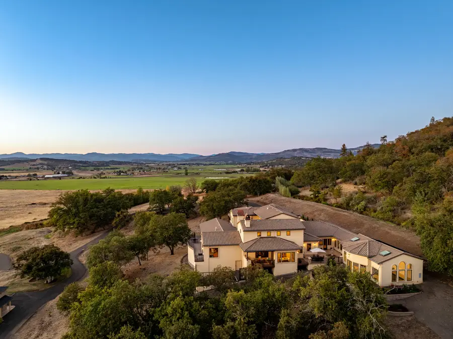 766 Meridian, Eagle Point, OR 97524 - Image #2