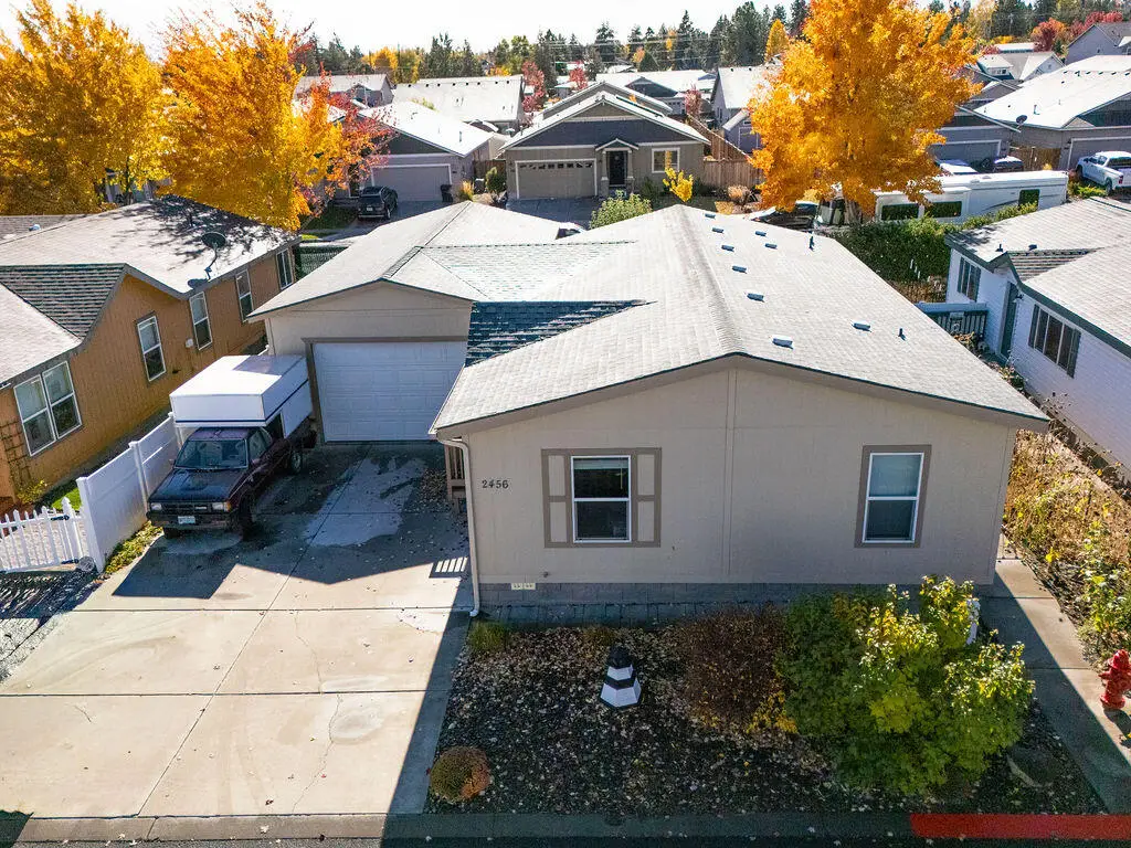 2456 SW Mariposa, Redmond, OR 97756 - Image #1