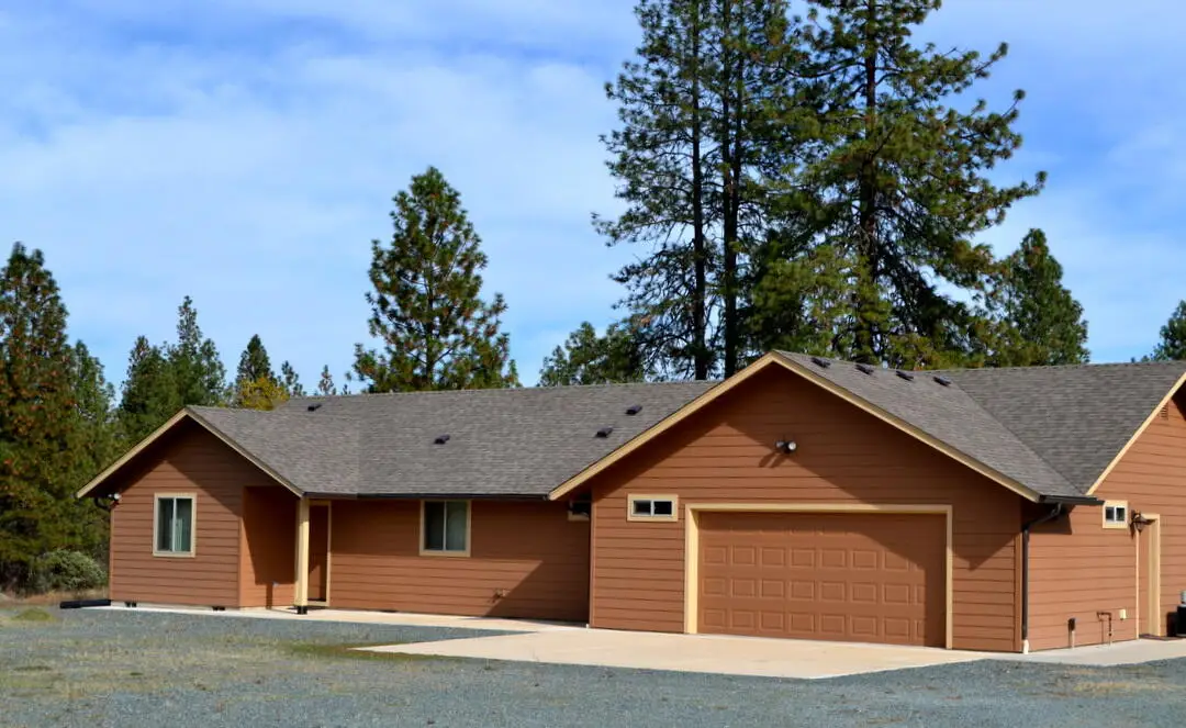 2410 Robertson Bridge, Grants Pass, OR 97526 - Image #1