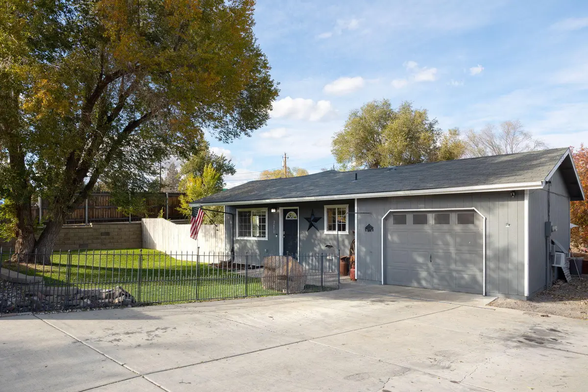 2651 SW Glacier Avenue, Redmond, OR 97756 - Image #1