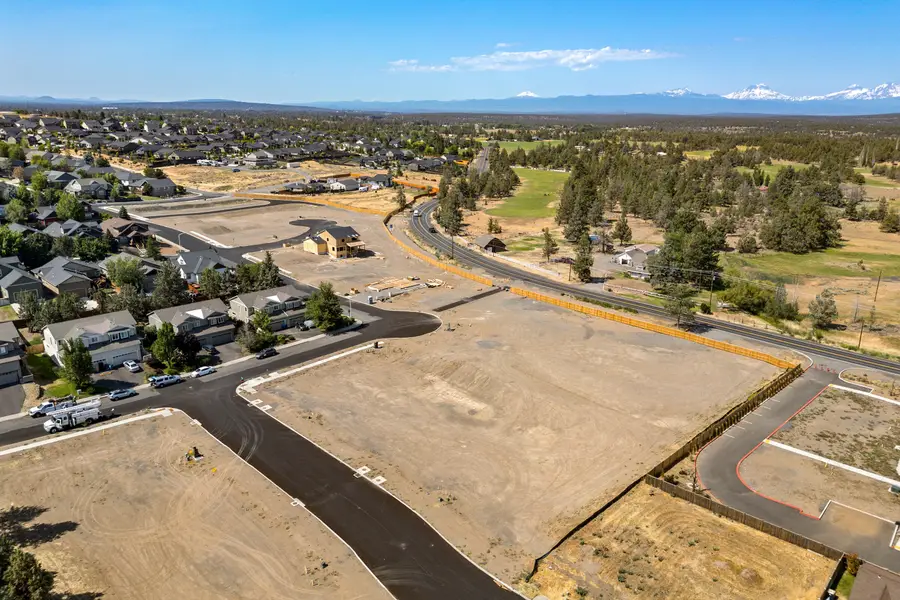 4337 SW Rhyolite Place #Lot 19, Redmond, OR 97756 - Image #2