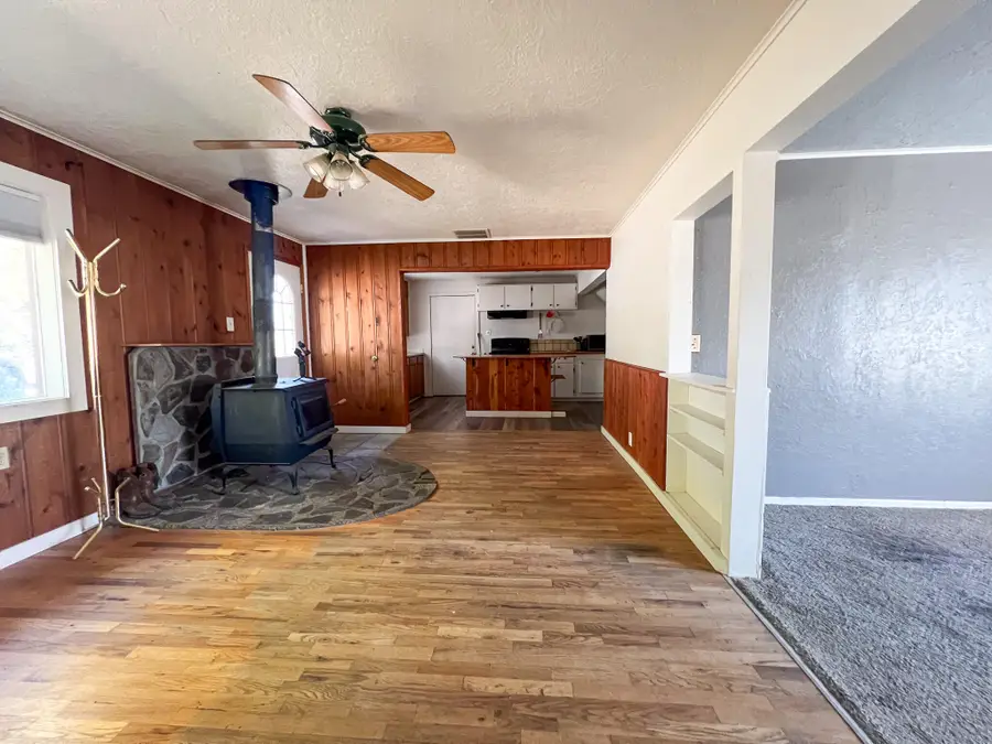 251 Council, Mount Vernon, OR 97865 - Image #2