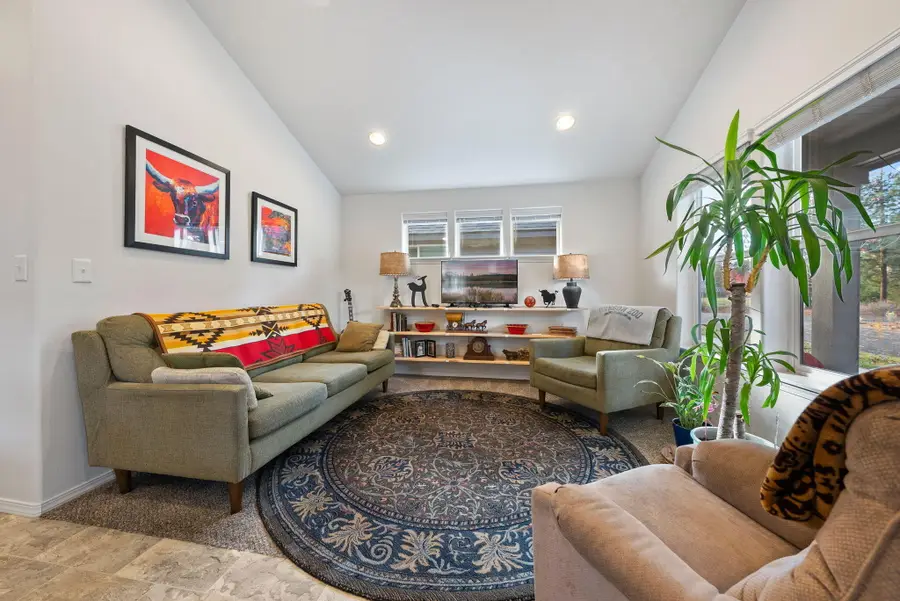 928 N Trinity Way, Sisters, OR 97759 - Image #3