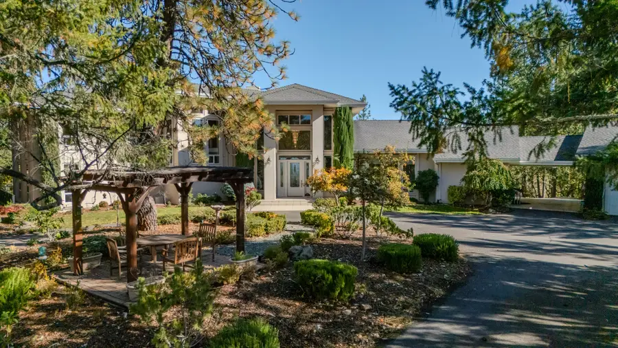 1661 Or-238, Jacksonville, OR 97530 - Image #2