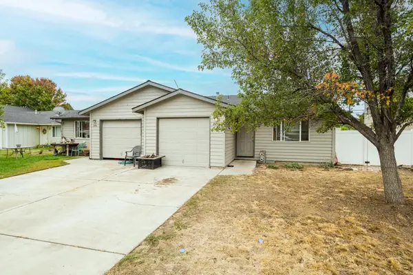 2454 SW Wickiup, Redmond, OR 97756