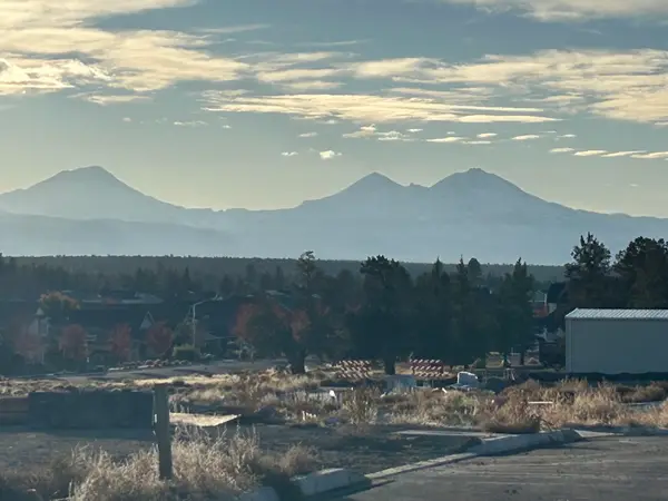 3811 SW Antelope, Redmond, OR 97756