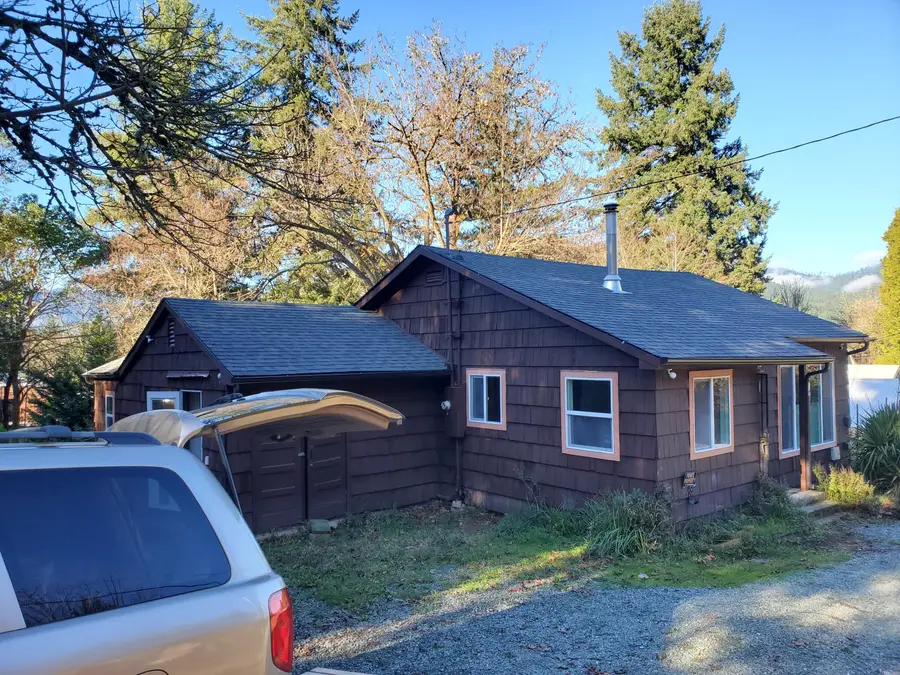 131 Hamilton Heights, Glendale, OR 97442 - Image #3