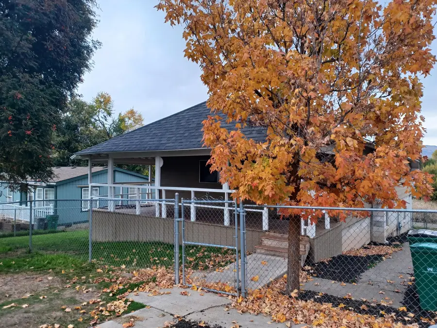 1335 Lakeview, Klamath Falls, OR 97601 - Image #2