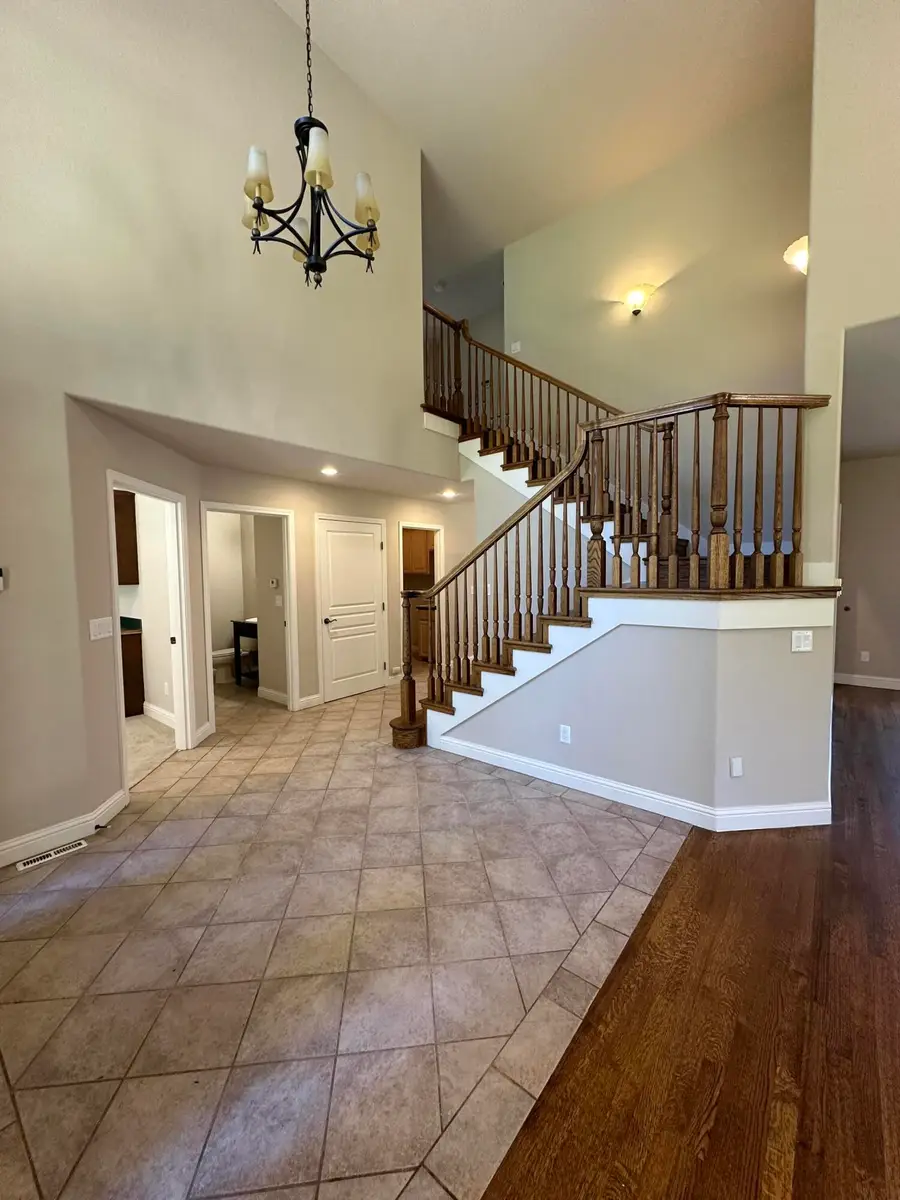 10712 Kestrel Road, Klamath Falls, OR 97601 - Image #2