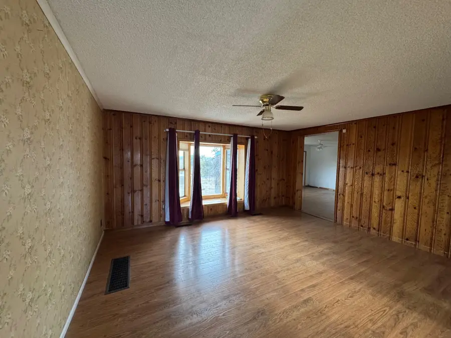 630 NE Bean, Madras, OR 97741 - Image #2