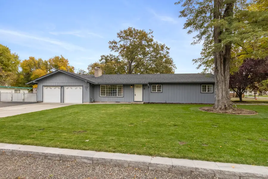 3220 Freeland Road, Central Point, OR 97502 - Image #2