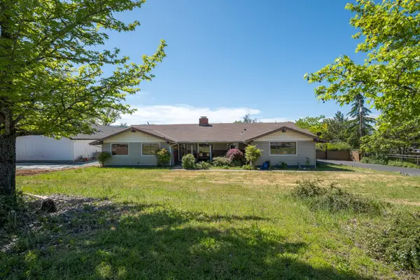 183 NE Scenic, Grants Pass, OR 97526