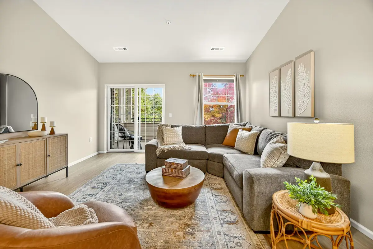 920 Mountain Meadows, Ashland, OR 97520 - Image #1