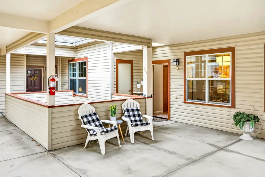 920 Mountain Meadows, Ashland, OR 97520 - Image #3