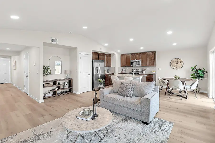 1806 Dragon Tail, Medford, OR 97504 - Image #3