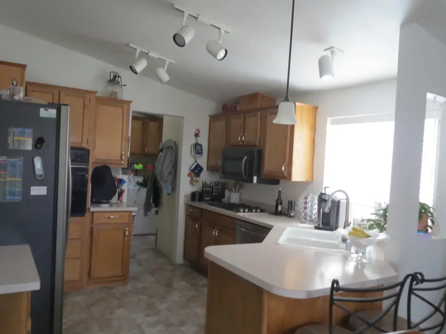 555 Freeman, Central Point, OR 97502 - Image #3